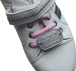 Shoe tag geponst RVS 4 regels Shoe tag geponst RVS 4 regels