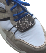 Shoe tag geponst RVS 6 regels Shoe tag geponst RVS 6 regels