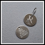 Hondenpenning rond RVS 2-zijde gravure monogram incl. rvs sleutelring setje
