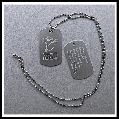 Dogtag Doof/Slechthorend aapje 2-zijde gravure aluminium hoogglans 