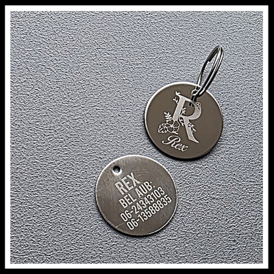 Hondenpenning rond RVS 2-zijde gravure monogram incl. rvs sleutelring setje